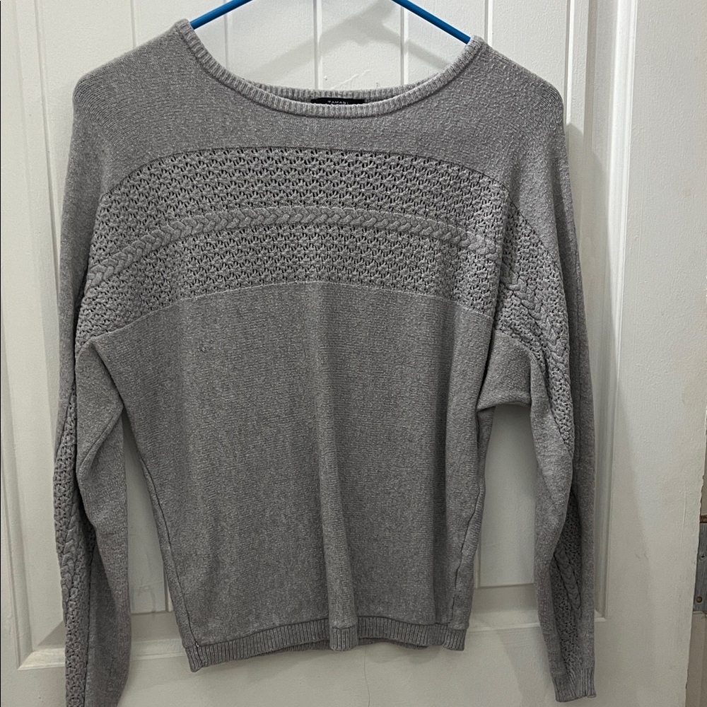 Tahari Light Gray Textured Crewneck Sweater